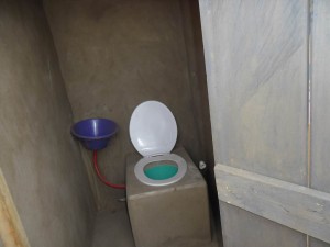 Microflush toilet